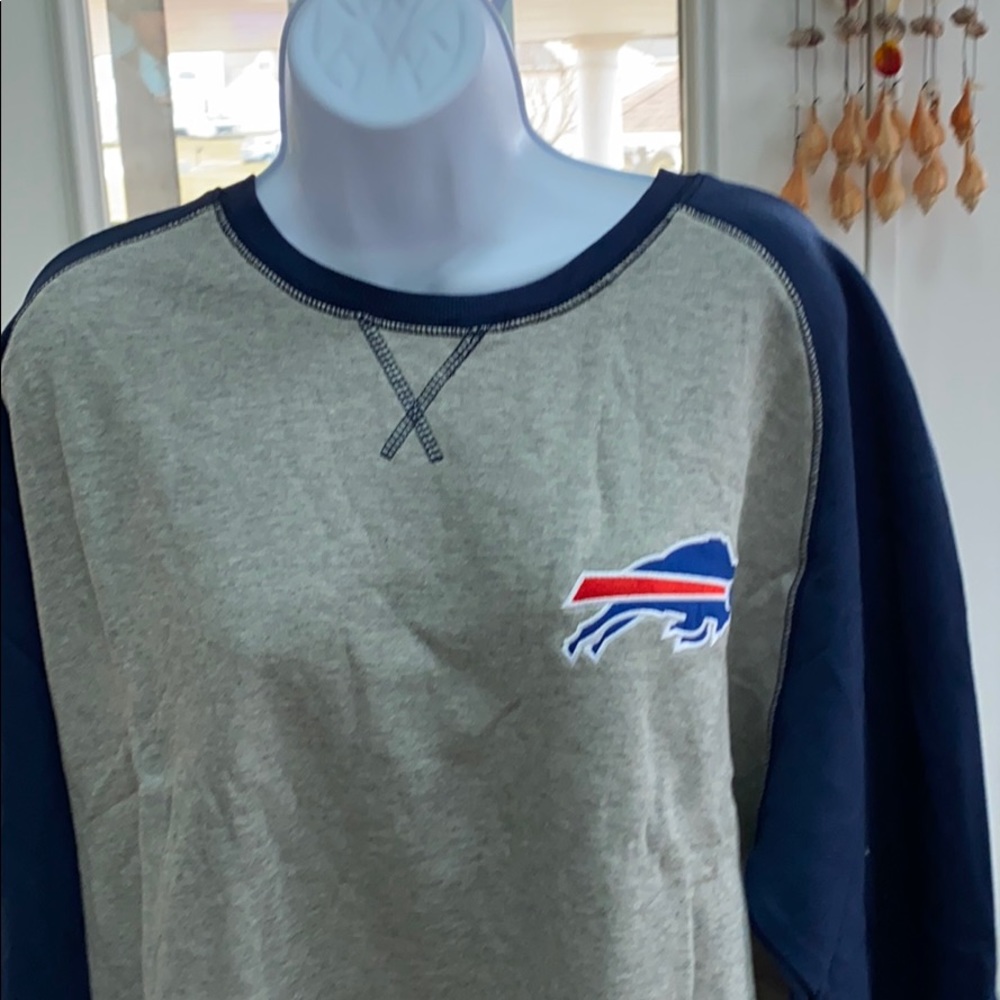 Sweatshirt - Picture 2 of 9